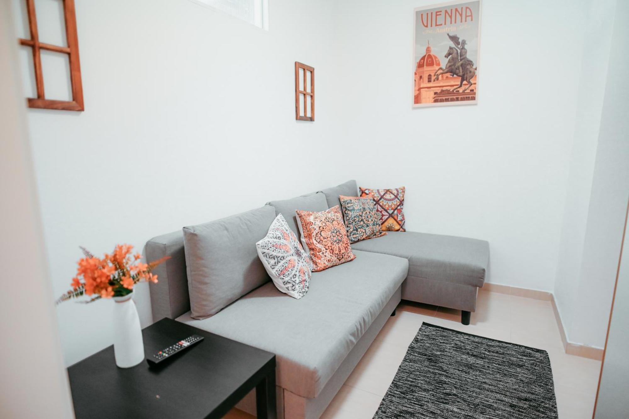 Danube Island Apartment 3 Wenen Buitenkant foto